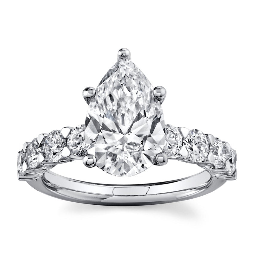 Lab Grown 3.25ct F VS1 Round Brilliant Cut Diamond Ring